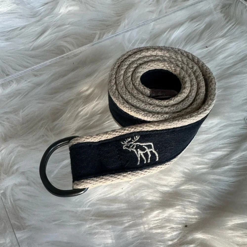 Abercrombie & Fitch Navy & Tan Reversible Belt w/ Moose Logo
